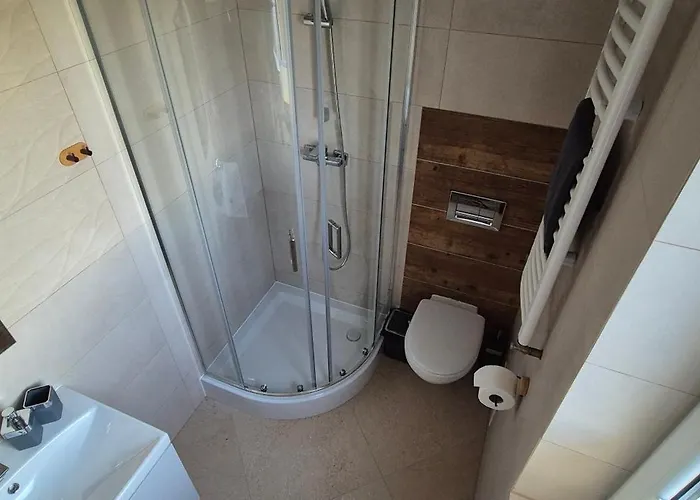 Karmelowy Zakatek ゲストハウス ダルウォボ