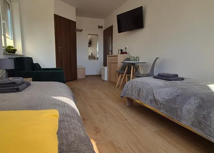 Karmelowy Zakatek ゲストハウス ダルウォボ