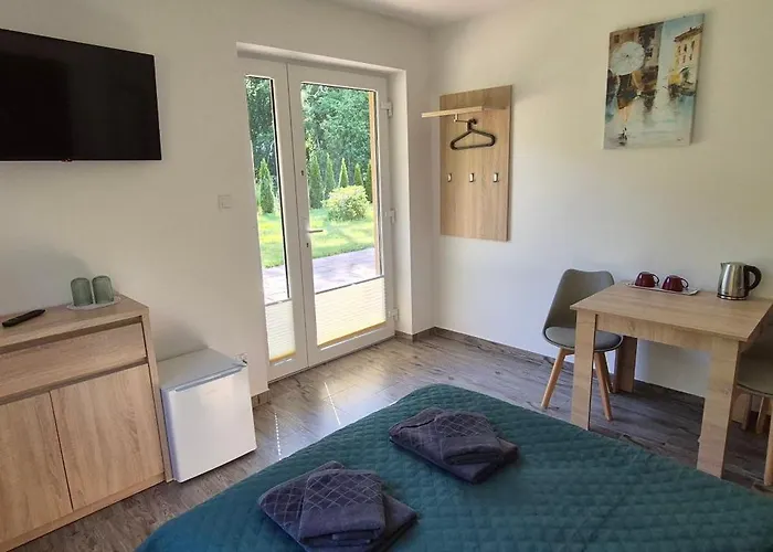 Karmelowy Zakatek ゲストハウス ダルウォボ